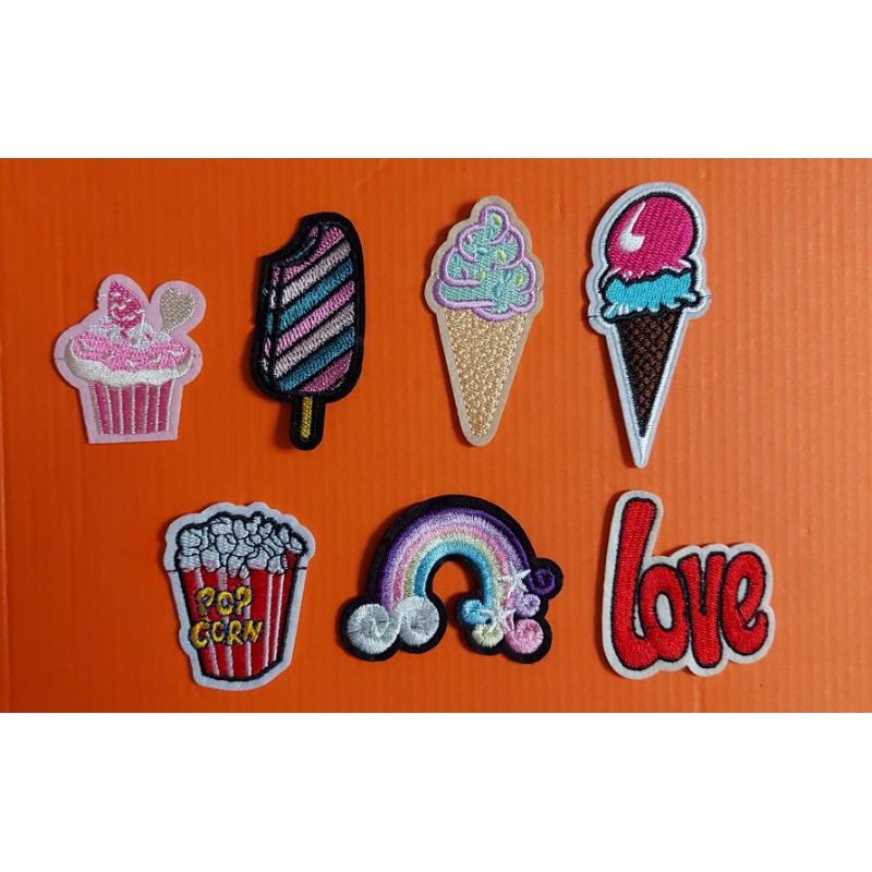 Hình ủi trang trí .