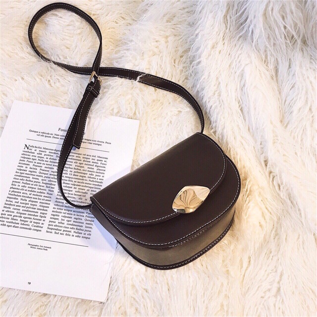 Túi đeo chéo size 20cm