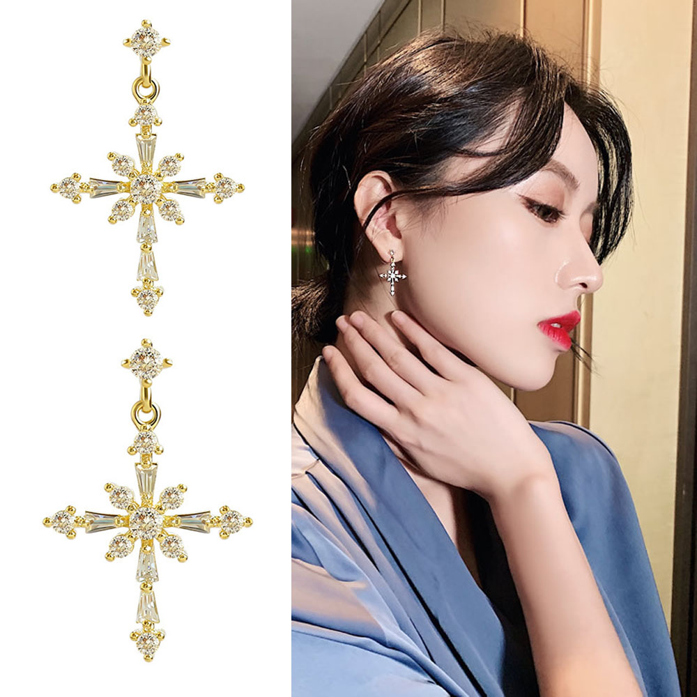 Hoa tai thiết kế hình thánh giá đính kim cương nhân tạo thời trang cho nữ