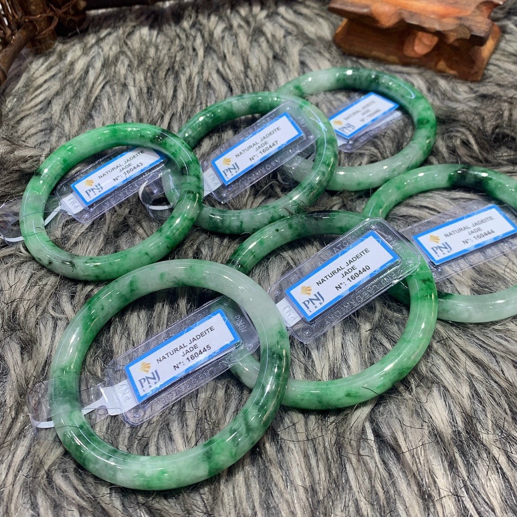 Vòng Kiềng Cẩm Thach Phỉ Thúy Bản Tròn Size 51-55mm