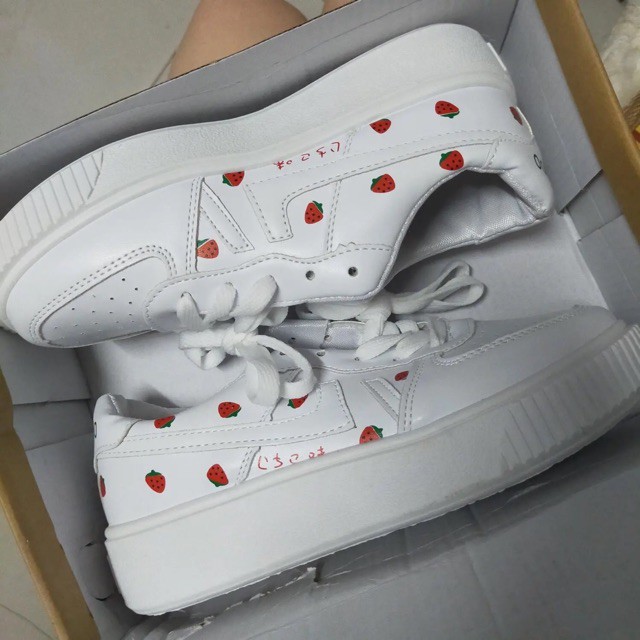 [Mã FASHIONGREEN15 giảm 10% tối đa 30k đơn từ 99k] SẴN HÀNG Giày bánh mỳ đế 5cm dâu tây hottrend 2020 CÓ ẢNH THẬT | BigBuy360 - bigbuy360.vn