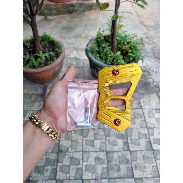 Che nhông(mang cá) nhôm CNC Winner/winne X/Sonic 150 (kèm long đền đỏ)