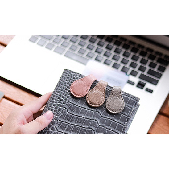 Kẹp Đánh Dấu Trang Sách Hai Mặt Từ Tính Bằng Da Bò Handmade Sáng Tạo