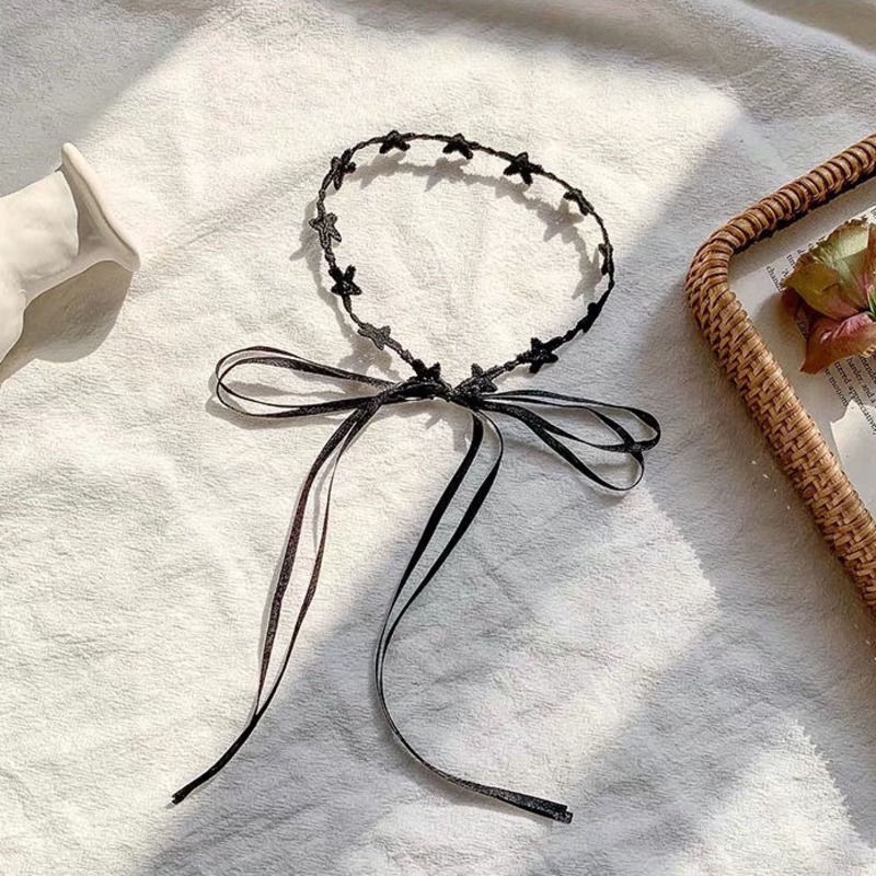 Vòng Cổ Choker Ren Mặt Ngôi Sao Đơn Giản