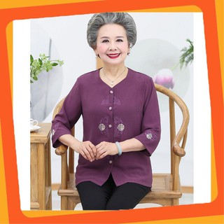 Bộ quần áo cho người già van tron