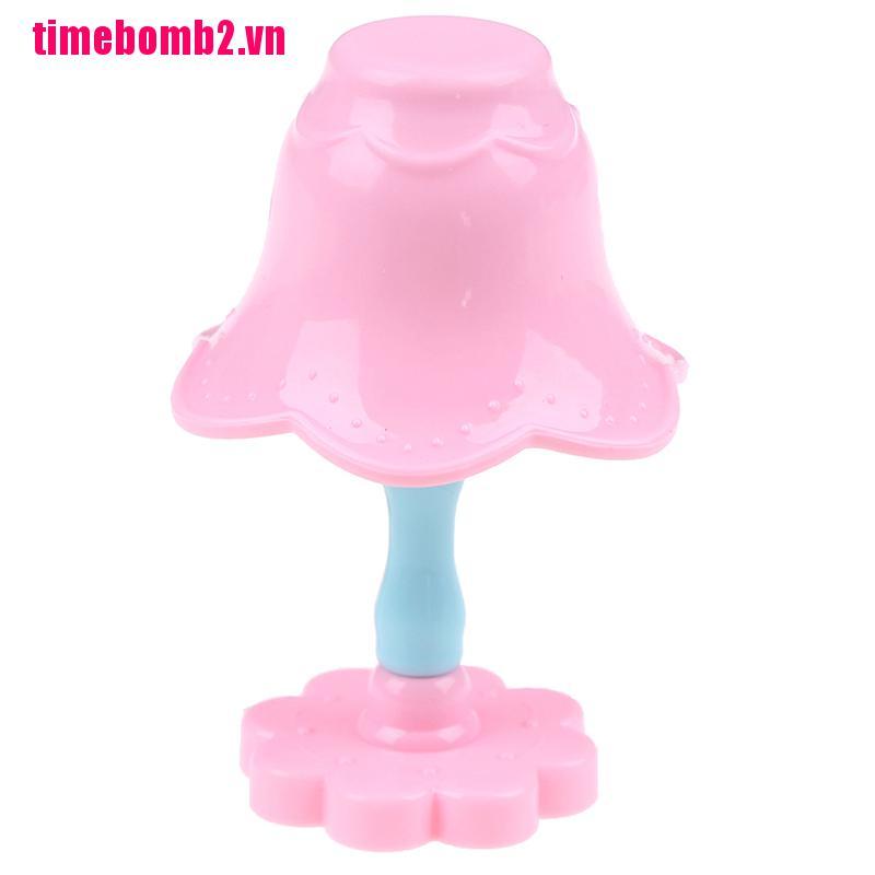 Mô Hình Máy Tính Và Búp Bê Trang Trí Nhà Cửa