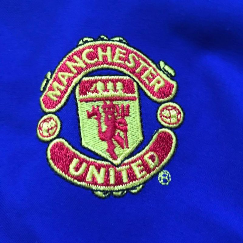 Áo bóng đá Manchester united 2002-2004 sân khách mẫu 3