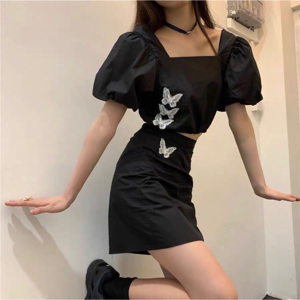SET ÁO CROPTOP BUTTERFLY CỔ VUÔNG TAY BỒNG CHUN EO MIX CHÂN VÁY BƯỚM Đen Ulzzang có lót trong