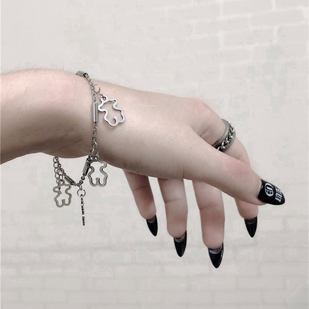 [Mã FAMAYFA giảm 10K đơn 50K] Vòng Tay Mặt Hình Gấu Đơn Giản Phong Cách Punk | BigBuy360 - bigbuy360.vn