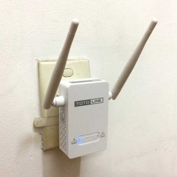 Bộ kích sóng Repeater Wifi TotoLink EX200 Chuẩn tốc độ 300Mbps