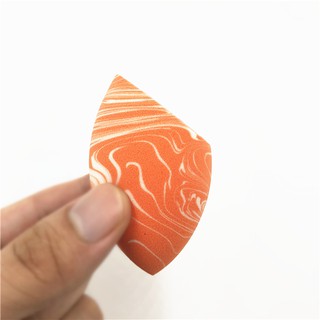 Mút đánh phấn nền trang điểm tiện dụng