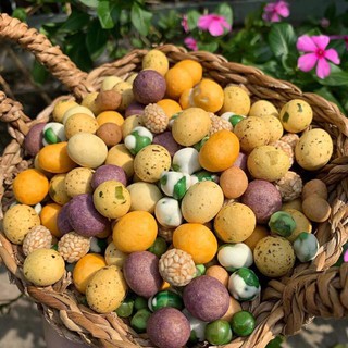 1kg đậu phộng mix 13 vị hạn 12 tháng.