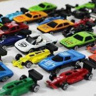 Set ô tô sắt 50 chiếc cho bé yêu HN