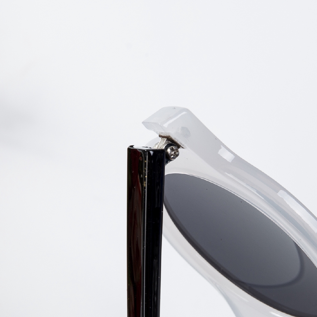 Mắt kính chống tia UV400 đáng yêu dành cho bé