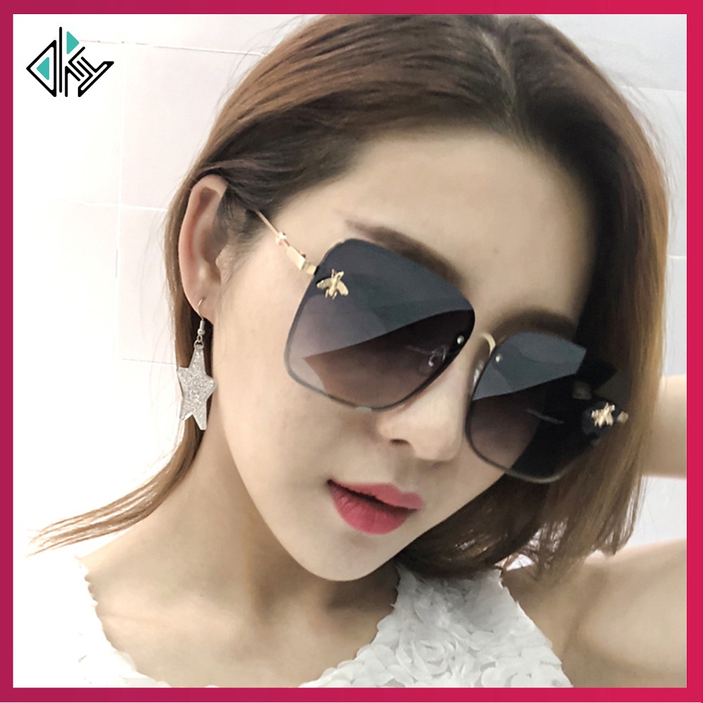 Mắt kính nữ thời trang 8060 mắt vuông màu mận đỏ, khói. Tròng kính ôm mắt, chống bụi, chống nắng, chống tia UV | BigBuy360 - bigbuy360.vn