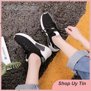 Giầy thể thao siêu đẹp