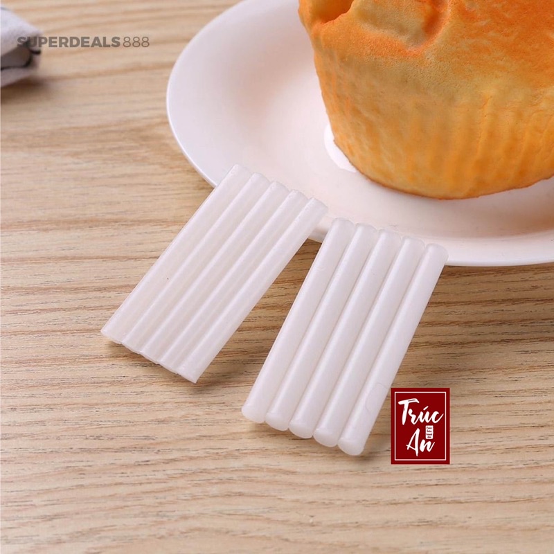 Hộp gồm 5 thanh sáp nha khoa (dài 5cm/thanh) được sử dụng để giảm đ.au và khó chịu khi đeo khí cụ niềng răng