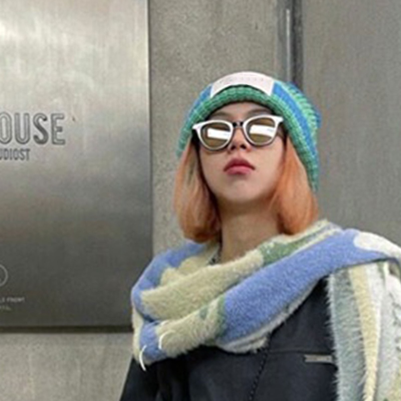 Mũ Len Beanie Kẻ Sọc Hình Heo Dễ Thương Thời Trang Năm Mới