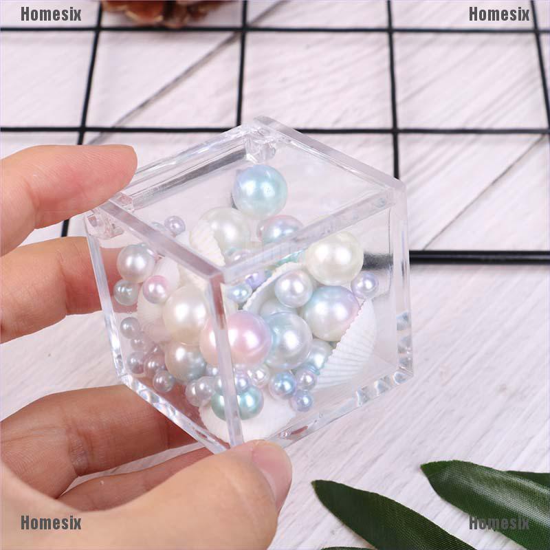 Hộp đựng kẹo dạng khối lập phương trong suốt