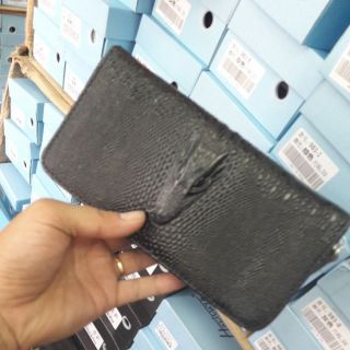 Ví cá sấu a