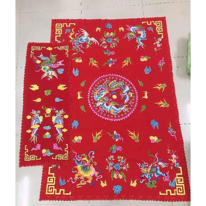 Bộ khăn phủ diện tấu hương thêu chỉ ngũ sắc hầu đồng