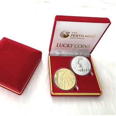 Cặp Đồng Xu Con Trâu Mạ Vàng Mạ Bạc Quà Phong Thủy May Mắn 2021 | BigBuy360 - bigbuy360.vn