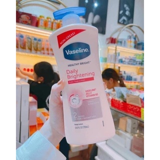 Dưỡng thể Vaseline 725ml