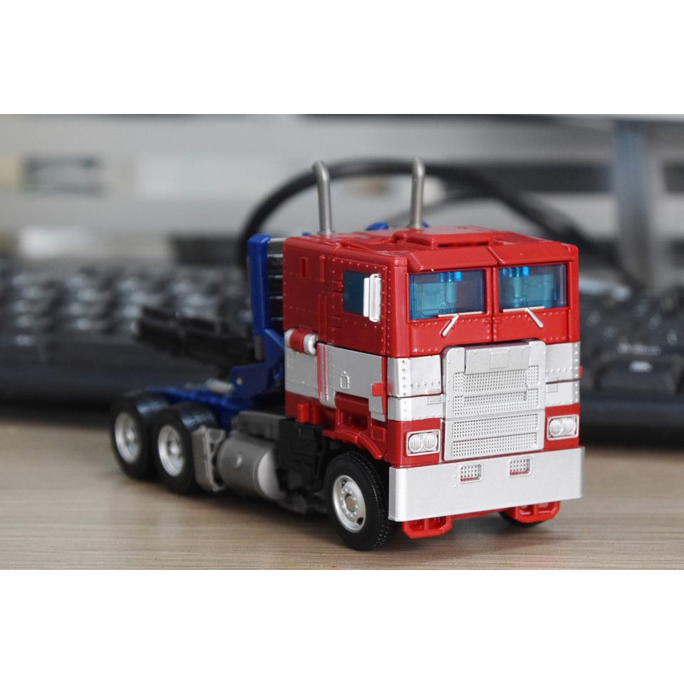 Bộ đồ chơi mô hình Transformer Optimus Prime mã H6001-4