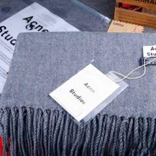 Khăn ACNE