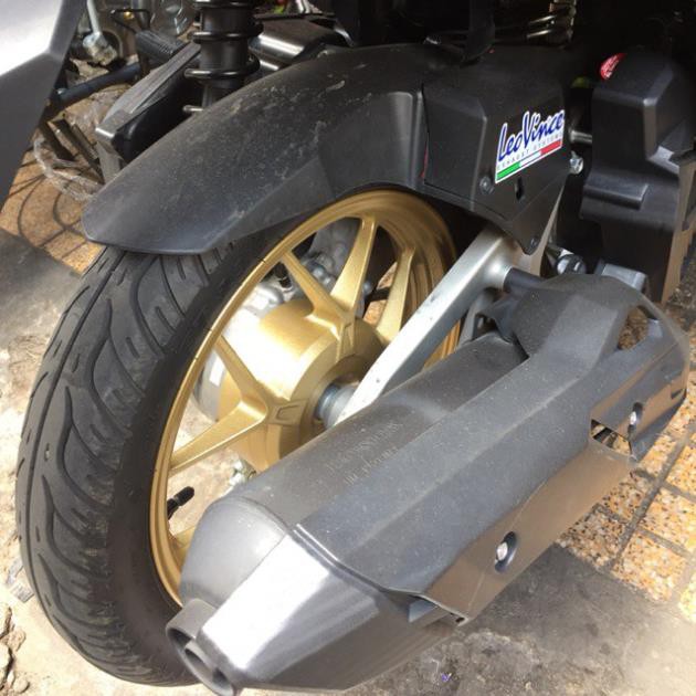 Dè chắn bùn xe vario