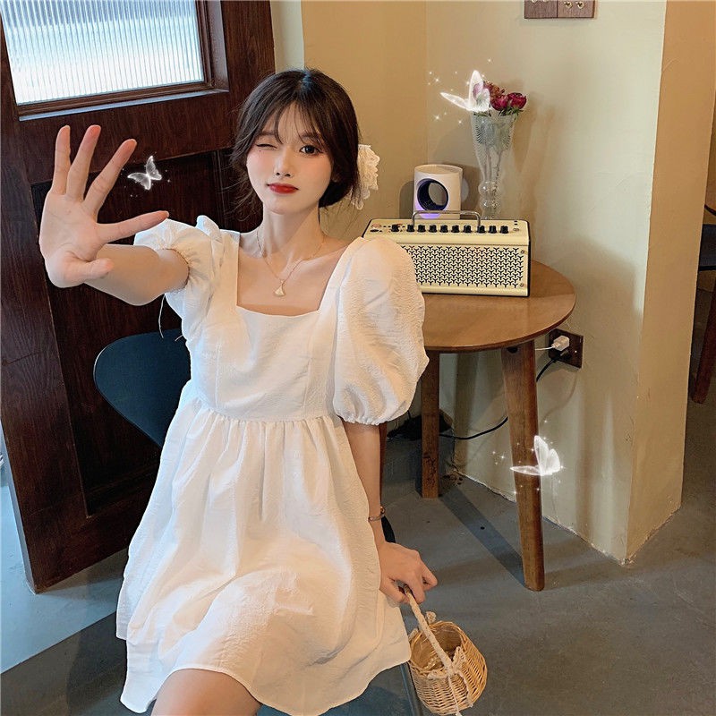 Đầm tay bồng cổ vuông chiết eo màu trắng thời trang trẻ trung xinh xắn | BigBuy360 - bigbuy360.vn