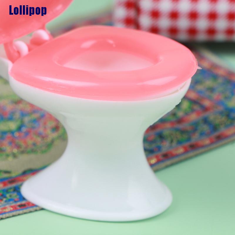 Bồn cầu mini dùng trang trí nhà búp bê