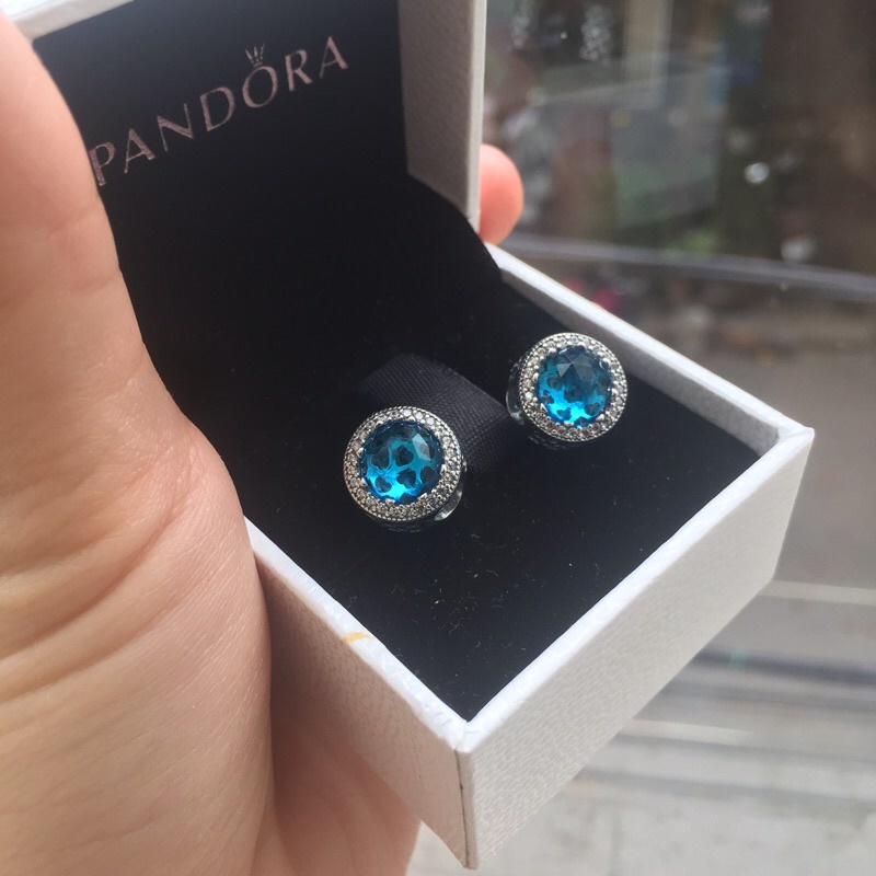 Charm Radiant bạc thái nhiều hình