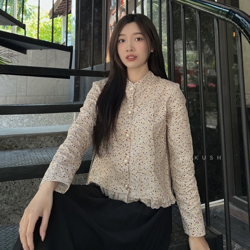 Áo sơ mi hoa nhí cổ tàu phối ren tiểu thư điểm cúc sang trọng