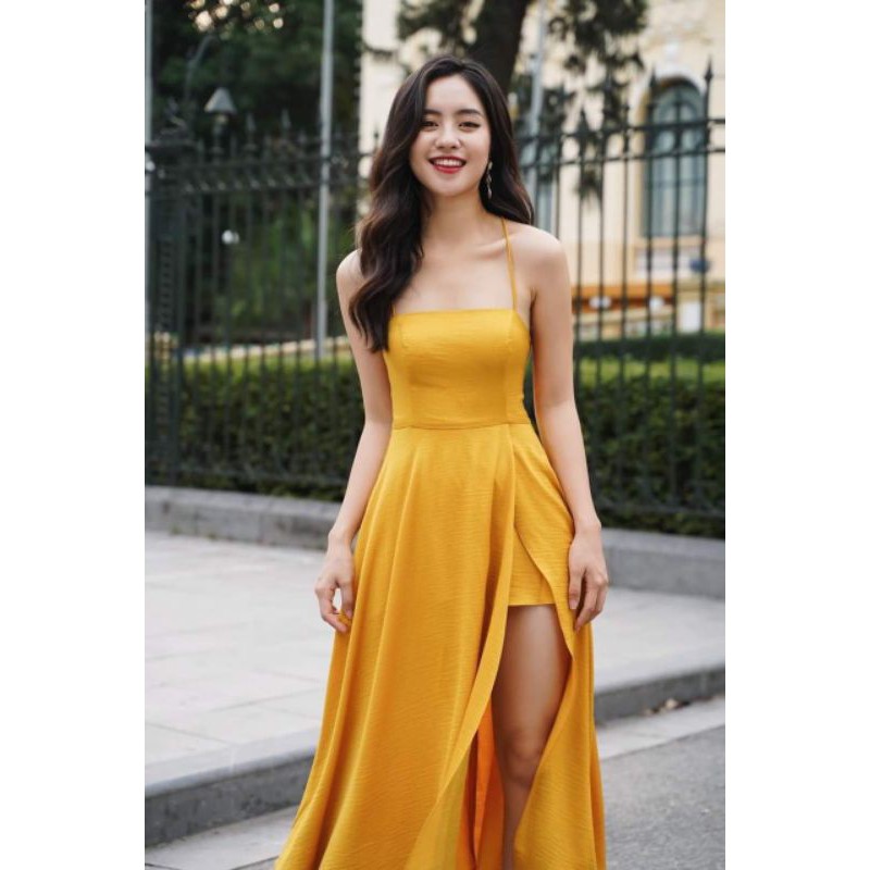 Đầm maxi vàng 2 dây xẻ đùi