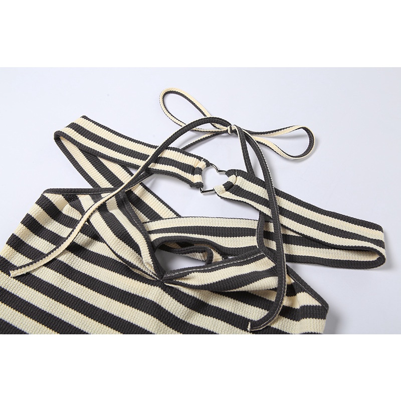 Áo Tank Top Sát Nách Hoạ Tiết Kẻ Sọc Thiết Kế Hợp Thời Trang Cho Nữ