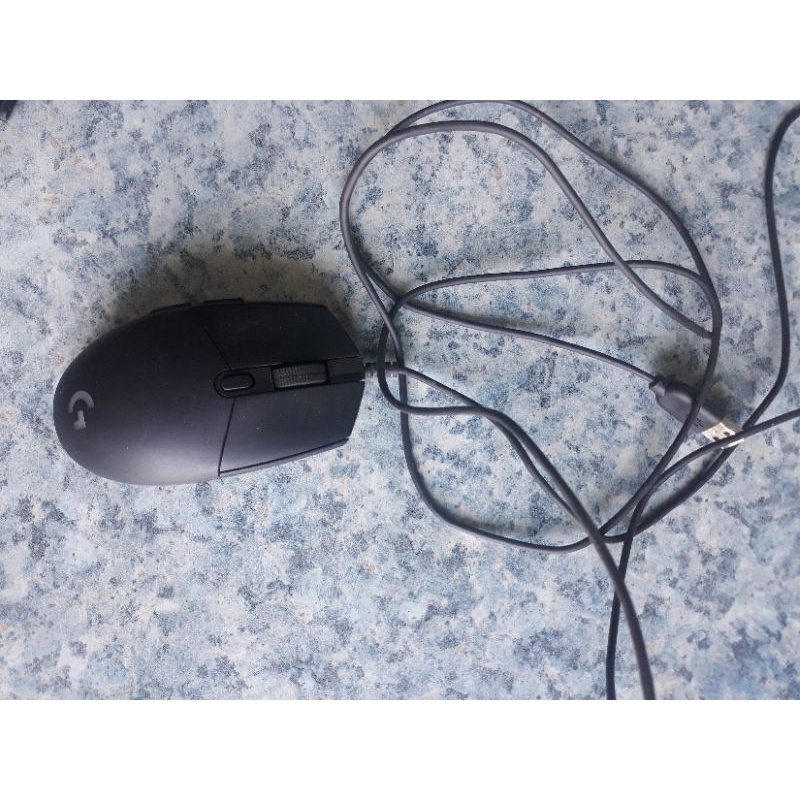 Chuột logitech g102 dùng được app hub logitech đang dùng tự ngắt rồi kết nối lại