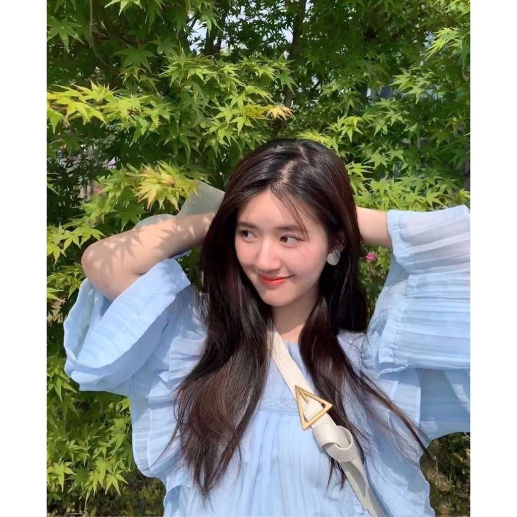 Áo sơ mi bánh bèo xanh Triệu Lộ Tư