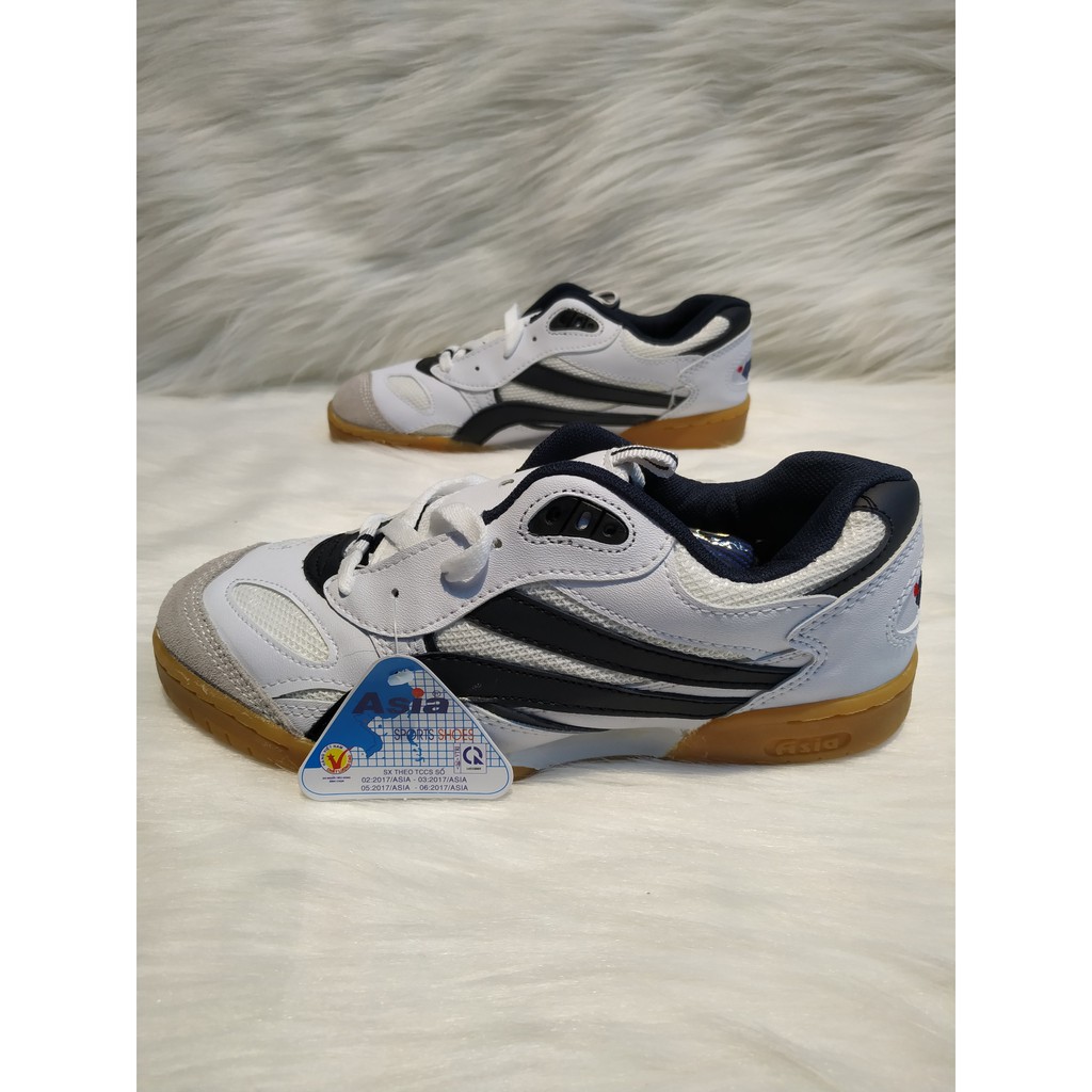 Giày câu  lông , bóng chuyền, chạy bộ  asia