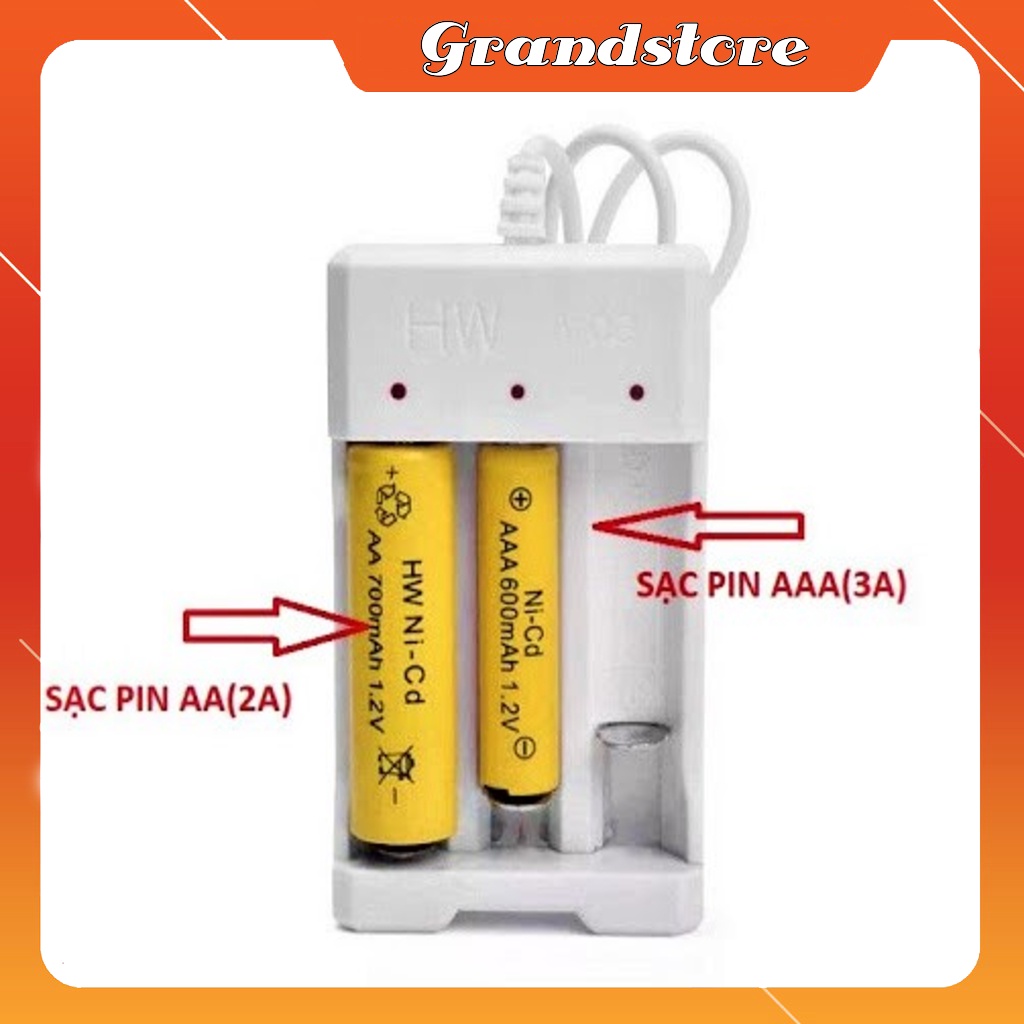 Bộ sạc pin tiểu AA (2A) và AAA (3A) đa năng cắm nguồn USB cho loại pin lại sạc được gồm 3 đầu cổng chân cắm có đèn báo