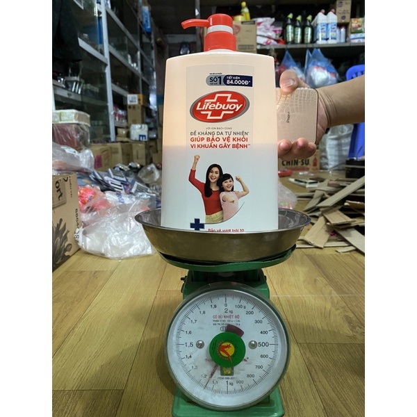 Sữa tắm lifebuoy 1,1kg ( có sẵn 2 màu )