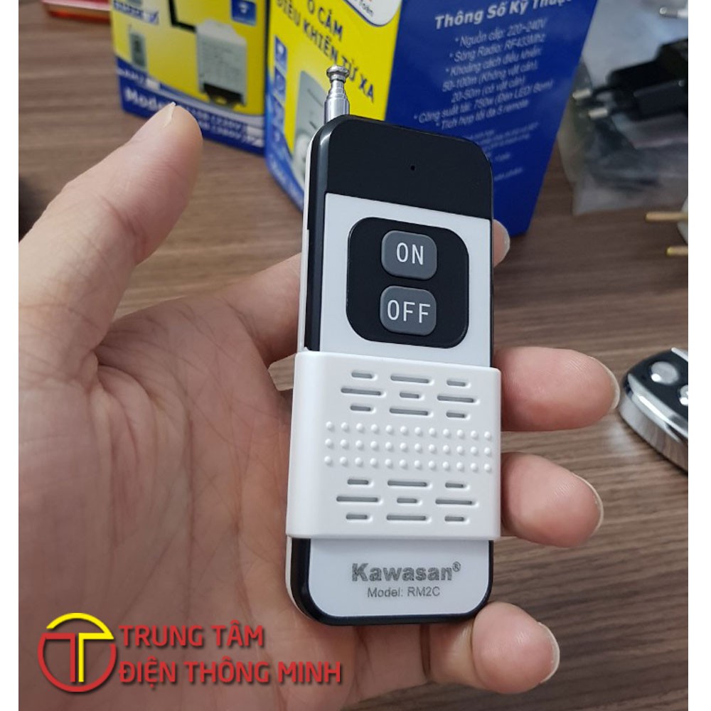 Ổ cắm điện điều khiển từ xa qua Remote KW-TB02C