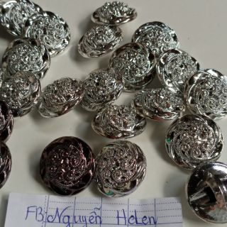 10 cúc áo nhựa( nút áo nhựa) hoa văn