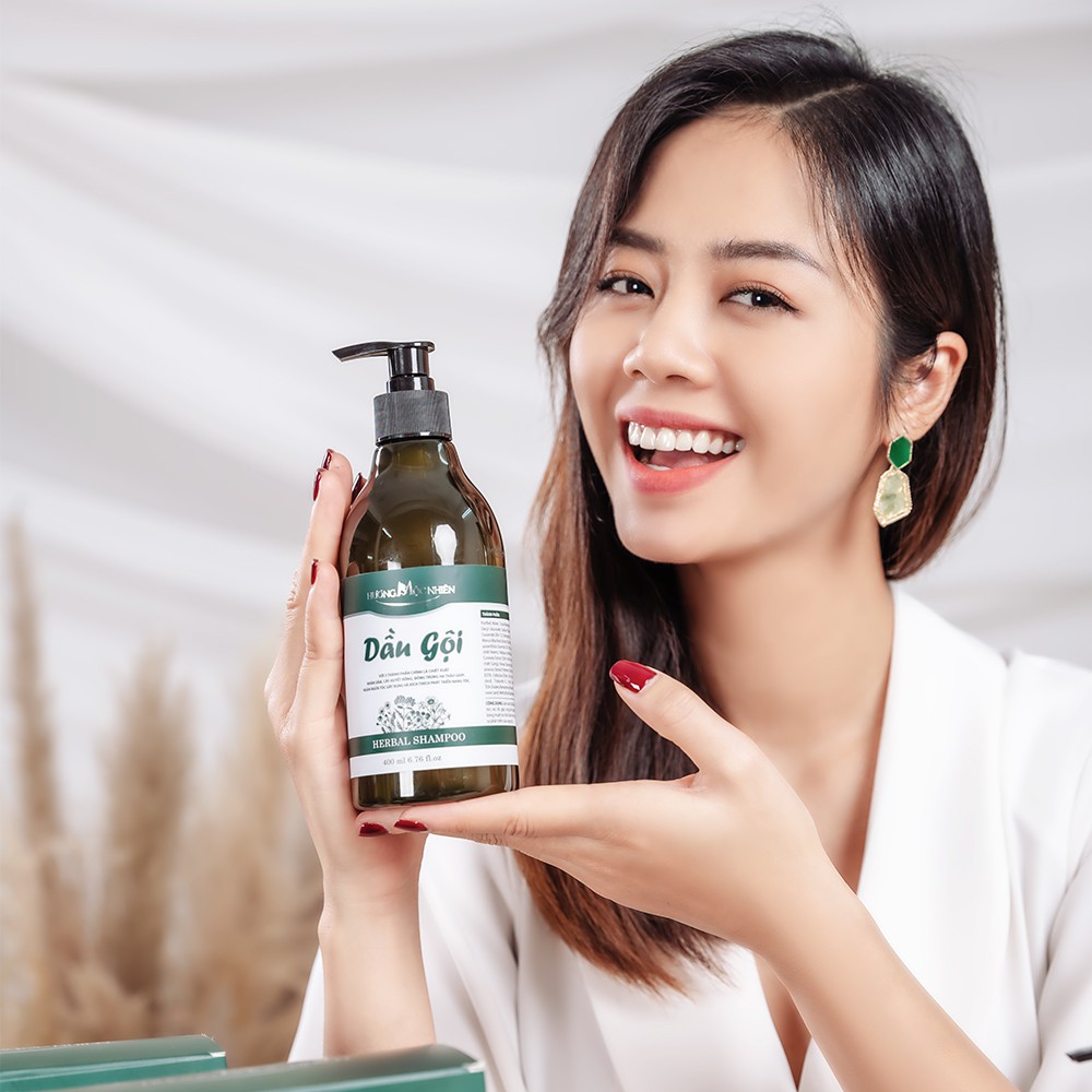 Dầu gội Hương Mộc Nhiên Phục 400ml giúp giảm rụng tóc, kích thích mọc tóc, làm mềm mượt