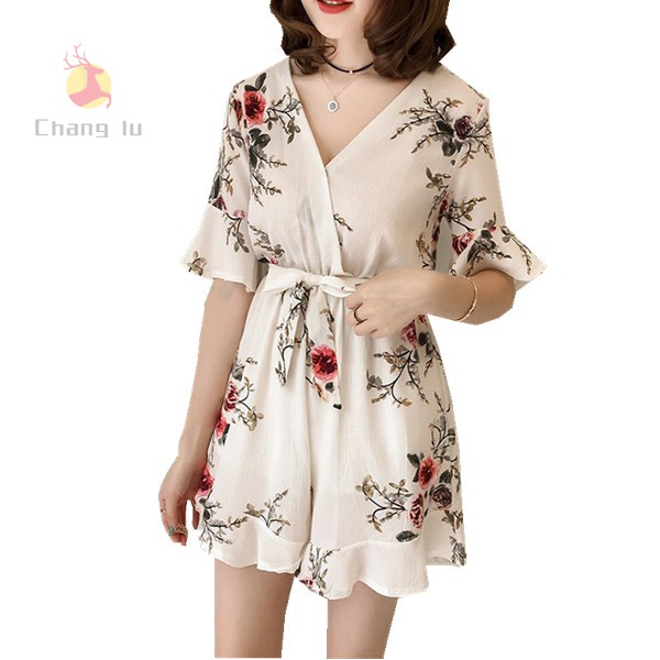 Bộ jumpsuit hoạ tiết hoa thời trang cho phái đẹp