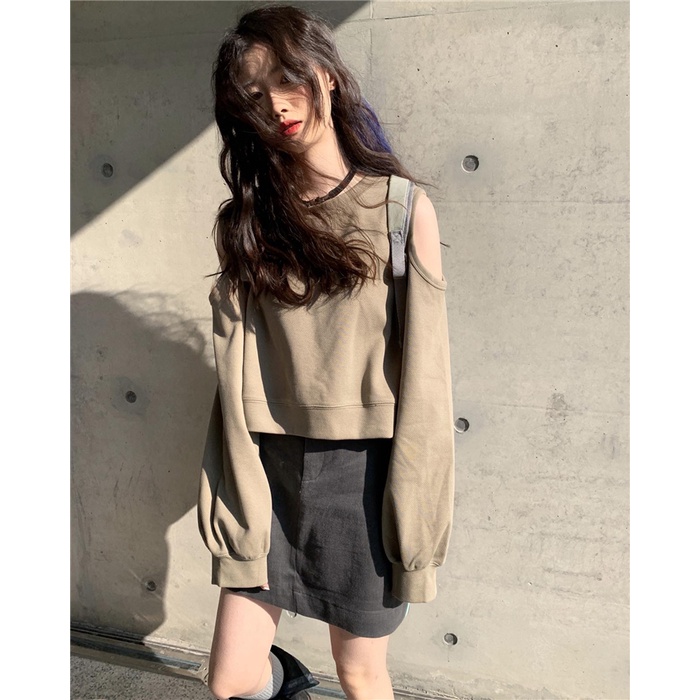 Áo sweater Cổ Tròn Dáng Rộng Hở Vai Màu Nâu Phong Cách Hàn Quốc Thời Trang Mùa Thu Mới 2022 Dành Cho Bạn Nữ