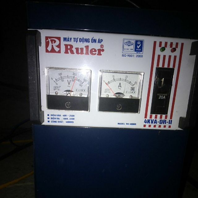 Ổn áp cũ 4kva đại 40_250v còn mới