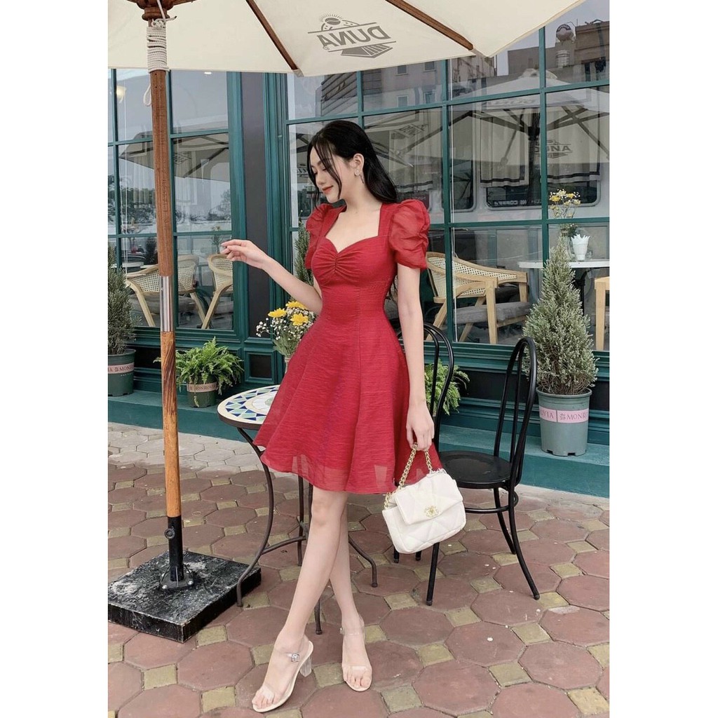 Đầm trắng, nu dạo phố - cổ khoét kiểu  - tay nhún | BigBuy360 - bigbuy360.vn