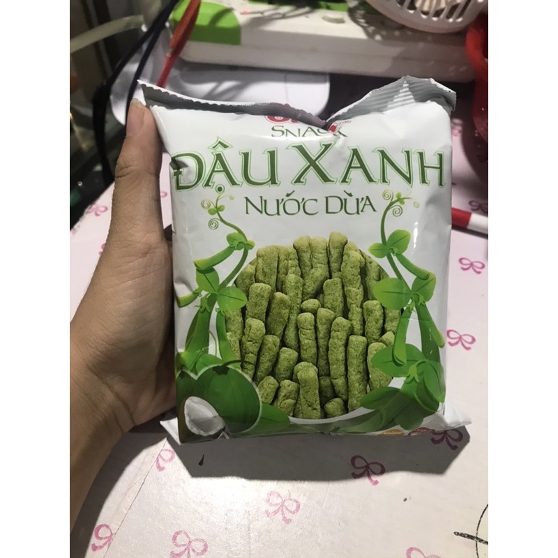 (Túi 10 gói 16g) bánh Snack (bim bim) Oishi đậu xanh nước dừa | BigBuy360 - bigbuy360.vn