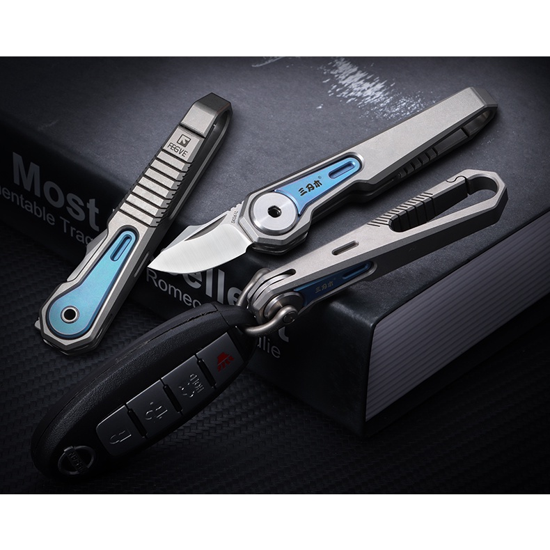 Móc khóa Titanium đa năng kèm lưỡi dao rọc Sanrenmu SK061